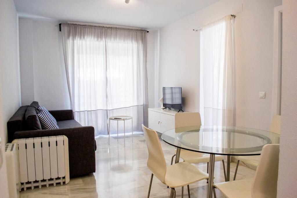 Apartment At The Beach Málaga Esterno foto